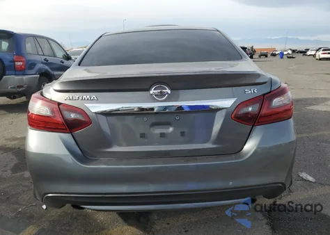2017 Nissan Altima 2.5 z USA, uszkodzony, nr VIN 1N4AL3AP4HC110767